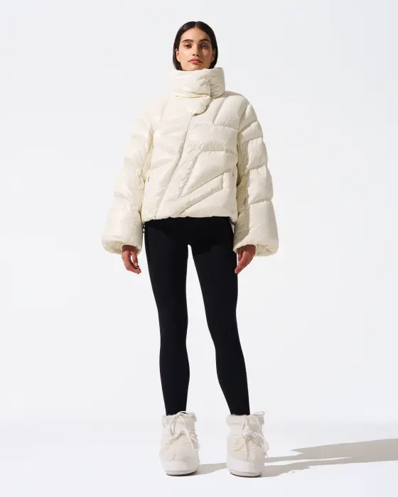 PERFECT MOMENT AREIEL SKI BOMBER